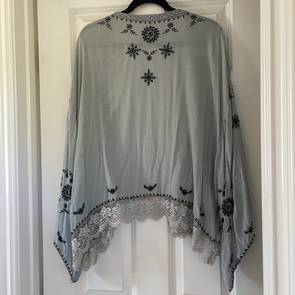 Free People Embroidered Kimono - Picture 9 of 13